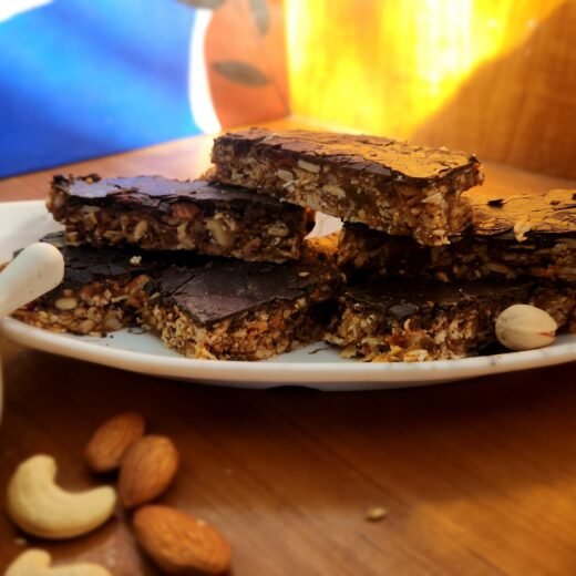 Protein bar with almond and nuts